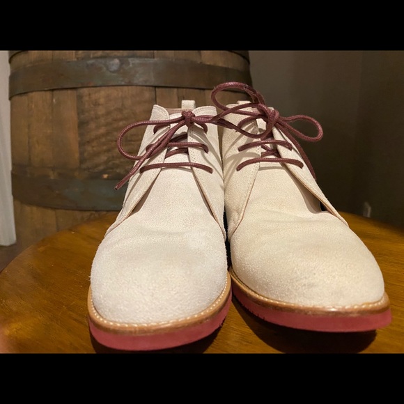 Manolo Blahnik suede booties - Picture 2 of 4